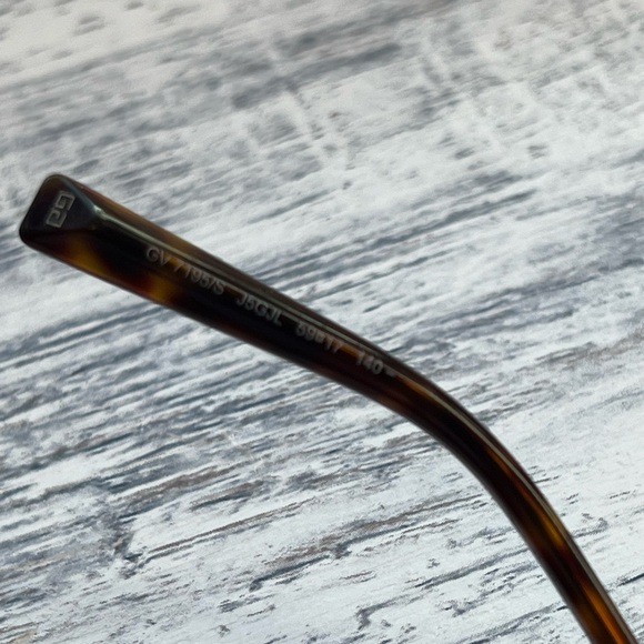 SALE💐GIVENCHY gradient aviator sunglasses 🌼✨ - Picture 10 of 16